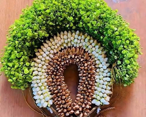 Traditional Floral Venis